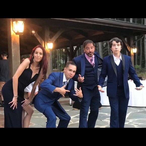 Meet your Posher, Kayla - Picture 5 of 10